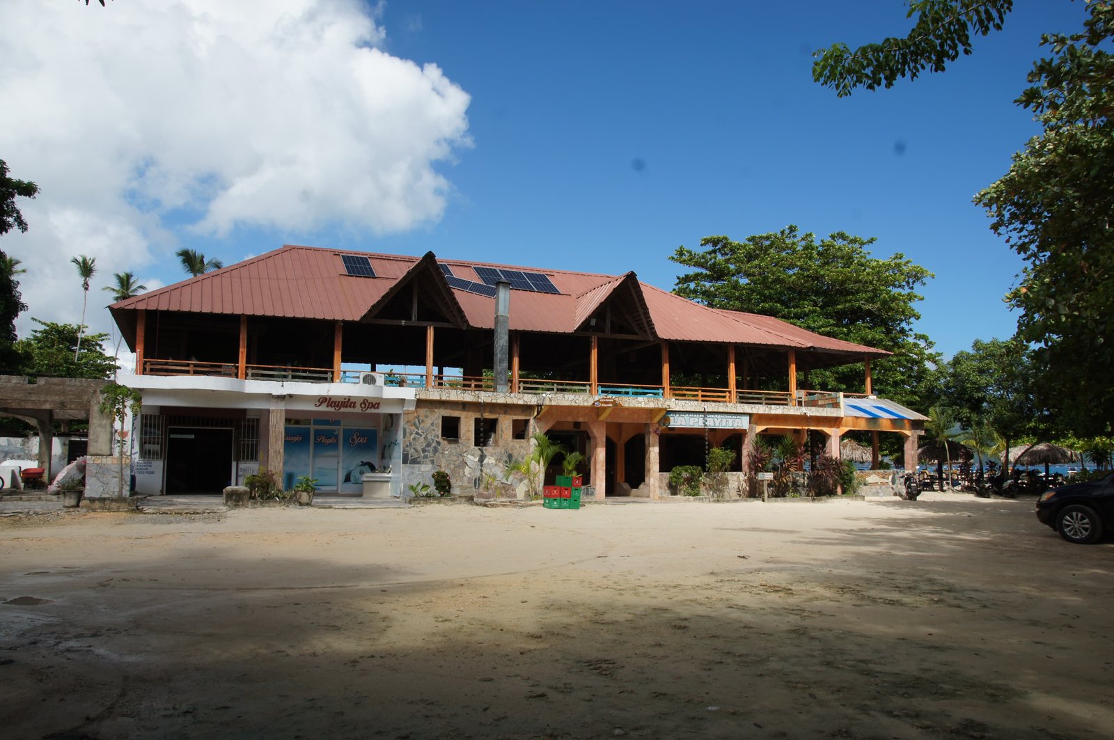 Fachada del restaurante La Playita